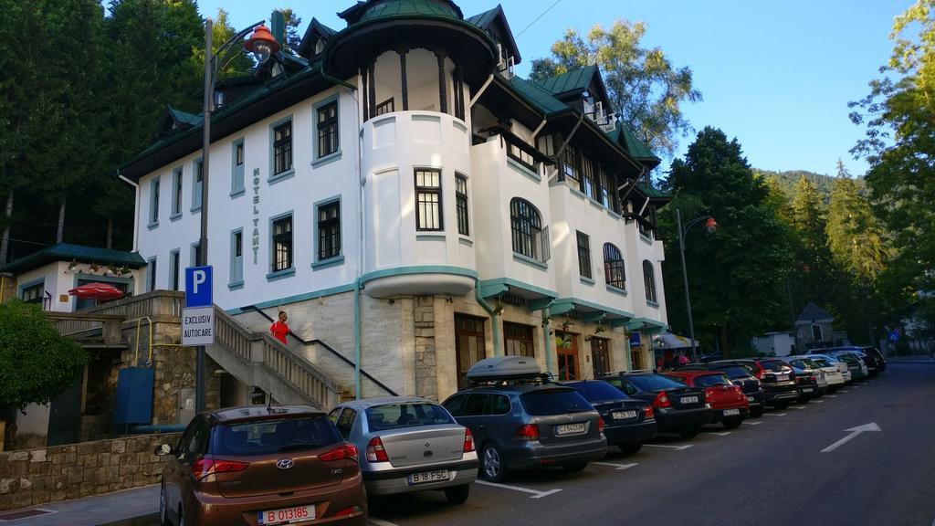 Hotel Tantzi Sinaia Eksteriør billede